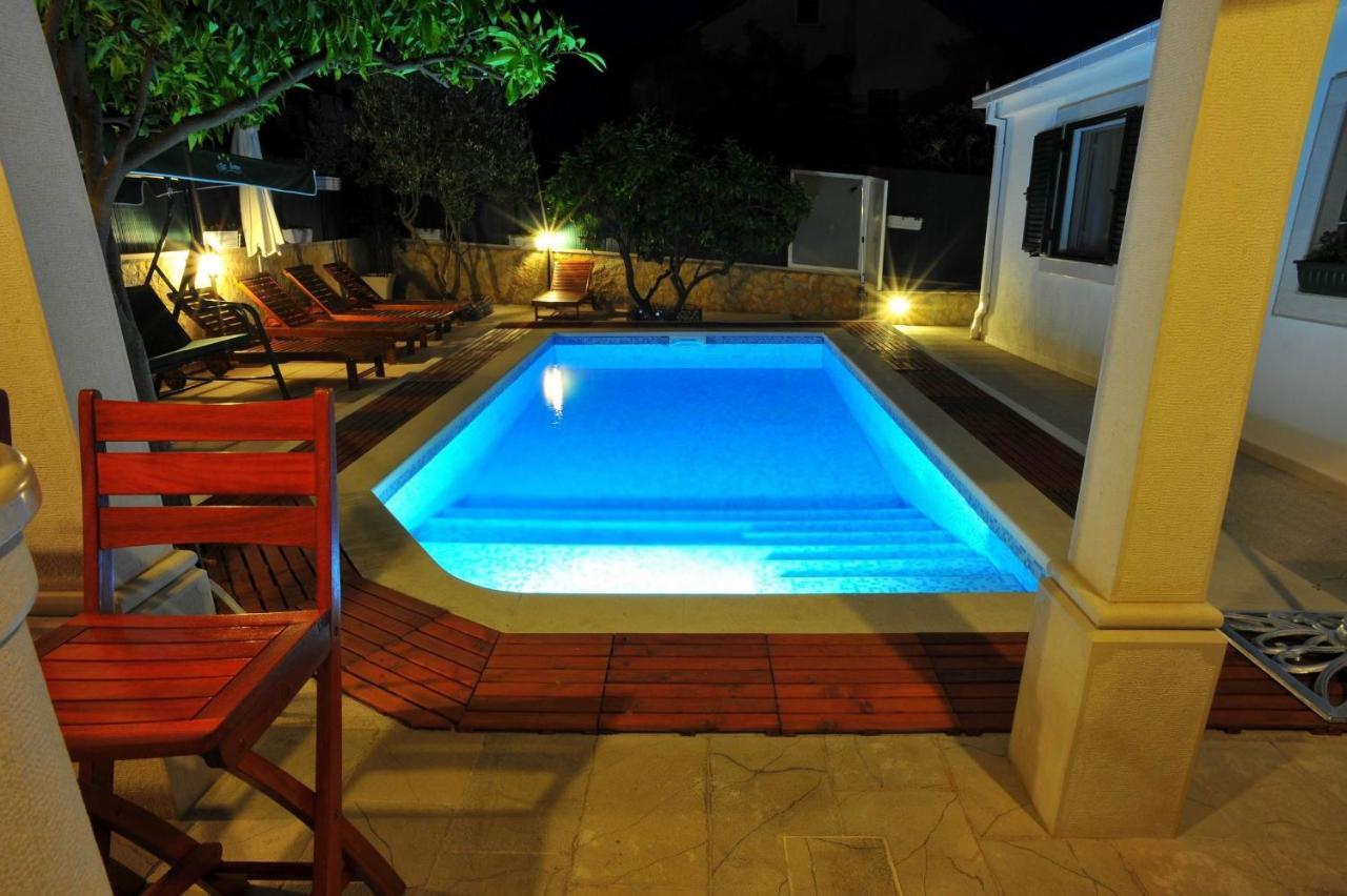 Villa Anni Sutivan Habitación foto